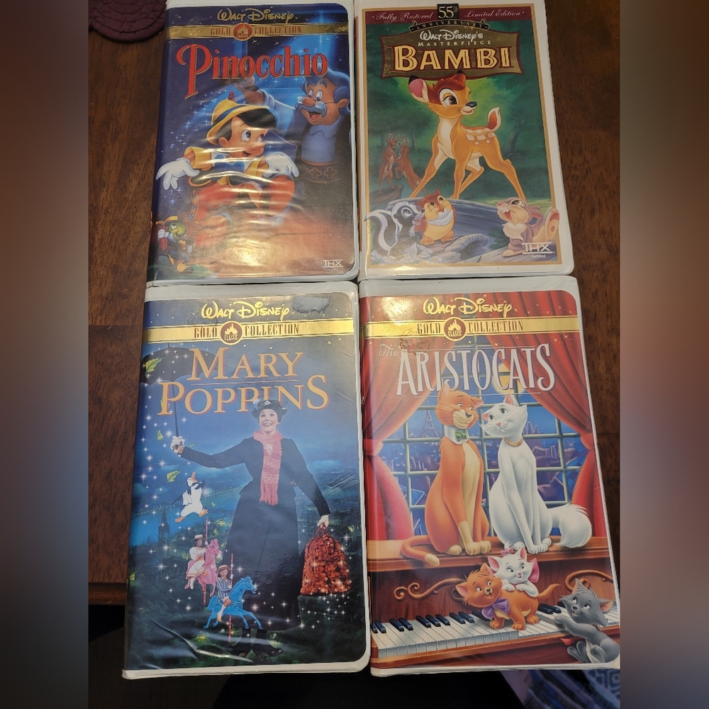 Disney Gold Collection VHS Set: Pinocchio, Bambi, Mary Poppins, The Aristocats